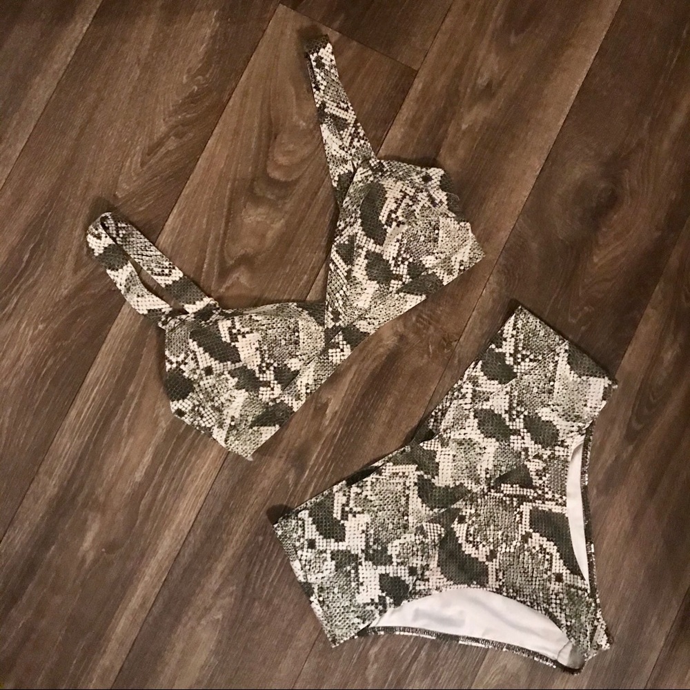 H&M Snake Print 2 Piece